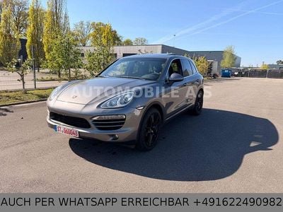 Usata Porsche Cayenne 245 CV (180 kW) 2011 Grigio SUV
