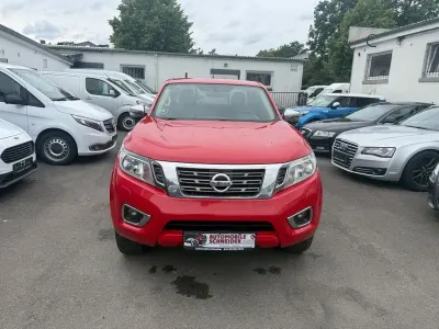 Gebraucht Nissan Navara N-Guard 190 PS (139 kW) 2018 Rot Pickup