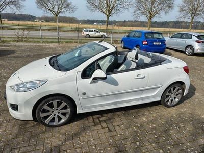 Gebraucht Peugeot 207 CC Roland Garros 120 PS (88 kW) 2012 Weiß Cabrio