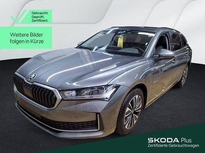 Graphitegrau metallic Gebraucht 2025 Skoda Superb Selection Kombi | 35.499 € (Superpreis)