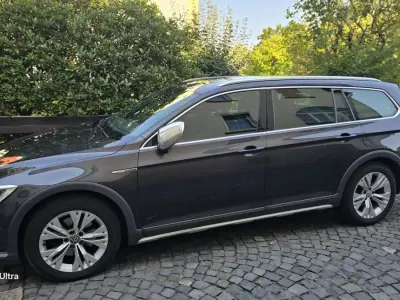 Gebraucht VW Passat Alltrack 190 PS (139 kW) 2018 Grau Kombi