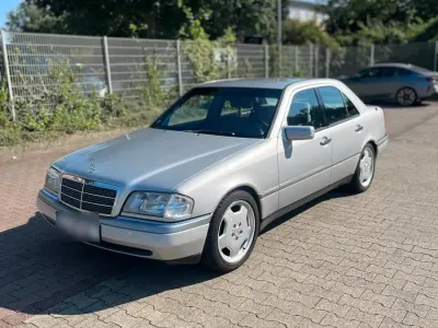 Gebraucht Mercedes C200 Elegance 136 PS (100 kW) 1994 Silber Limousine