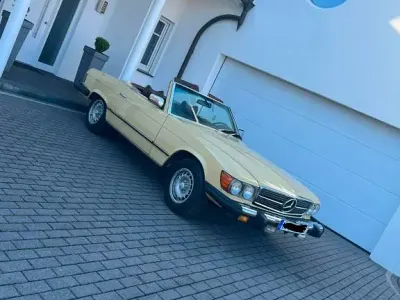Gebraucht Mercedes SL450 179 PS (131 kW) 1979 Gelb Cabrio