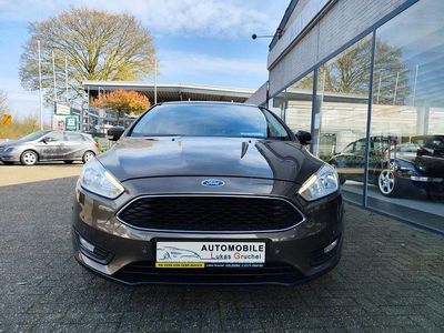 Gebraucht Ford Focus Business Edition 125 PS (91 kW) 2017 Braun Limousine