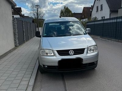 Second-hand VW Caddy Life 80 CP (58 kW) 2006 Argintiu Monovolum
