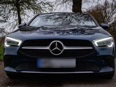 Usata Mercedes CLA250 Shooting Brake 224 CV (164 kW) 2020 Blu Station wagon