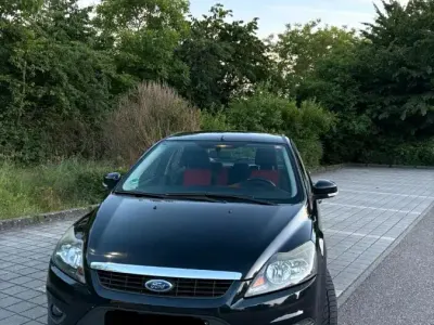 Gebraucht Ford Focus 115 PS (84 kW) 2009 Schwarz Limousine
