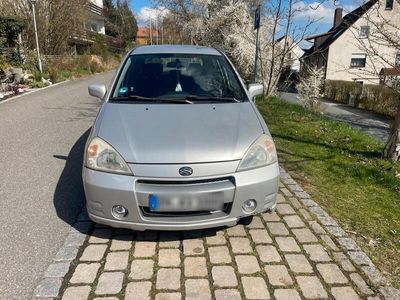 Suzuki Liana