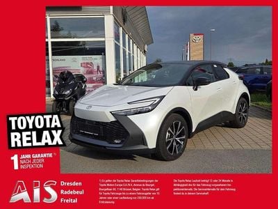 Neu Toyota C-HR 140 PS (102 kW) 2025 Karminarot / dach schwarz SUV