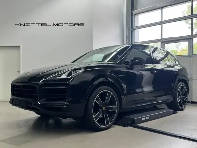 Używany Porsche Cayenne 462 KM (339 kW) 2023 Czarny SUV