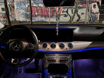 Blau Gebraucht 2016 Mercedes E220 Night Limousine | 16.500 € (Fairer Preis)