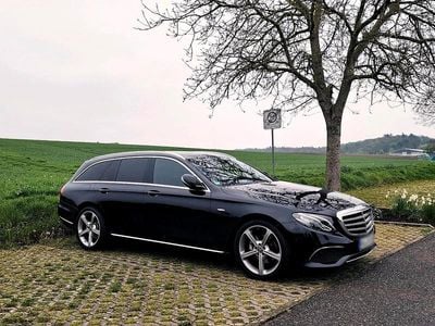Second-hand Mercedes 220 197 CP (144 kW) 2017 Negru Break