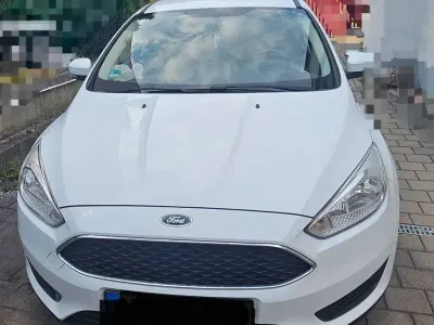 Gebraucht Ford Focus Trend 101 PS (74 kW) 2018 Weiß Kombi