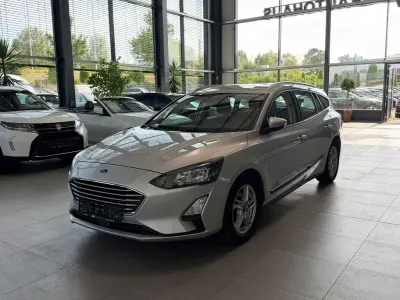 Gebraucht Ford Focus Cool & Connect 120 PS (88 kW) 2020 Silber Limousine