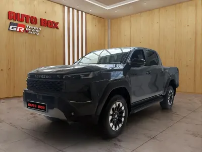 Neu Toyota HiLux Executive 204 PS (150 kW) 2026 Grau Pickup