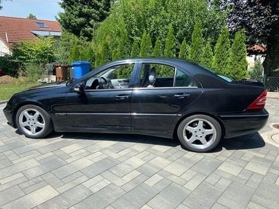 Mercedes C200