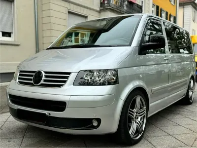 Gebraucht VW Multivan 131 PS (96 kW) 2005 Silber Van / Kleinbus