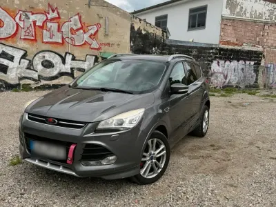 Gebraucht Ford Kuga 140 PS (102 kW) 2014 Grau SUV
