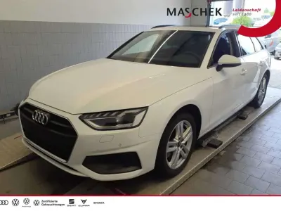 Gebraucht Audi A4 Sport 204 PS (150 kW) 2024 Arkonaweiss Kombi
