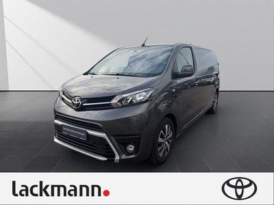 Gebraucht Toyota Proace Verso Comfort 144 PS (105 kW) 2022 Grau Kombi