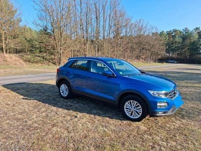 Used VW T-Roc 116 HP (85 kW) 2018 Blue SUV