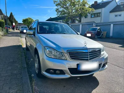 Second-hand Mercedes C200 136 CP (100 kW) 2011 Argintiu Break