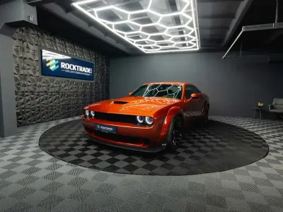 Gebraucht Dodge Challenger 492 PS (361 kW) 2021 Go mango pearl Coupé