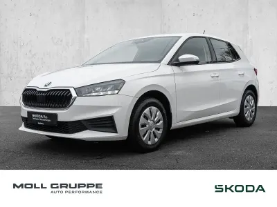 Gebraucht Skoda Fabia Active 80 PS (58 kW) 2023 Candyweiß Kleinwagen