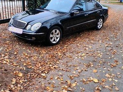 Mercedes E270