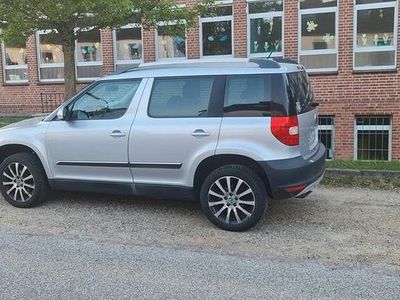 Second-hand Skoda Yeti Plus Edition 122 CP (89 kW) 2012 Argintiu SUV