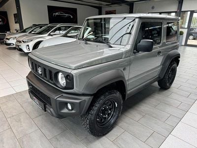 Usado Suzuki Jimny Comfort 102 HP (75 kW) 2021 Cinzento SUV