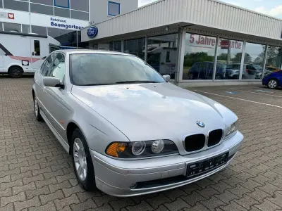 Gebraucht BMW 525 163 PS (119 kW) 2001 Grau Limousine