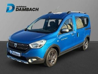 Usata Dacia Dokker Celebration 116 CV (85 kW) 2017 Blu Monovolume
