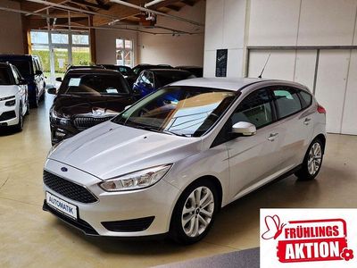 Gebraucht Ford Focus 120 PS (88 kW) 2015 Silber Limousine