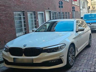 Gebraucht BMW 530 265 PS (194 kW) 2017 Weiß Kombi