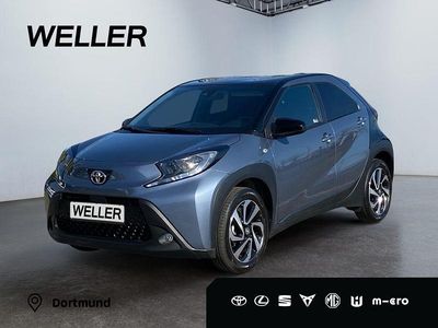 Grau Gebraucht 2024 Toyota Aygo X Team SUV | 15.470 € (Fairer Preis)