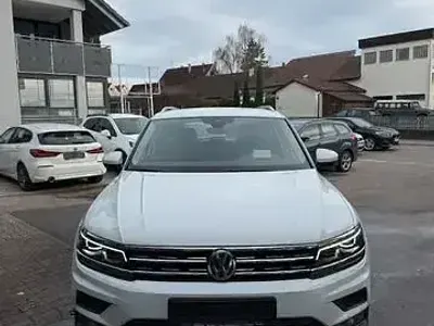 Gebraucht VW Tiguan Highline 174 PS (127 kW) 2020 Weiss SUV