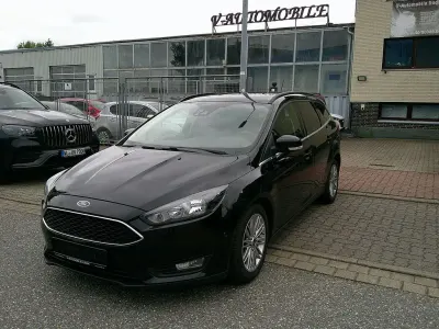 Gebraucht Ford Focus Cool & Connect 125 PS (91 kW) 2018 Schwarz Limousine