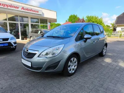 Gebraucht Opel Meriva Edition 101 PS (74 kW) 2010 Silber Van / Kleinbus