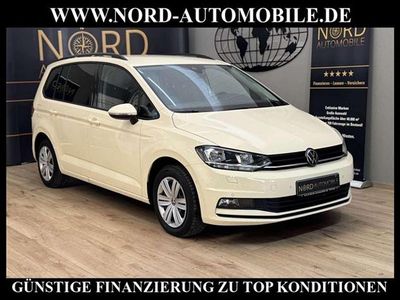 Gebraucht VW Touran 150 PS (110 kW) 2024 Beige Van / Kleinbus