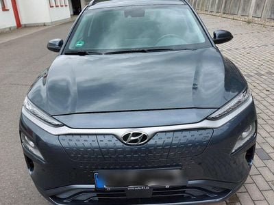 Grau Gebraucht 2021 Hyundai Kona Advantage SUV | 14.900 € (Guter Preis)