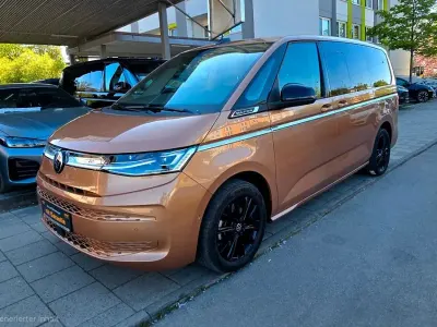 Occasion VW T7 Highline 150 ch (110 kW) 2025 Orange Van