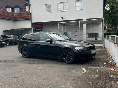 Gebraucht BMW 325 197 PS (144 kW) 2008 Schwarz Kombi