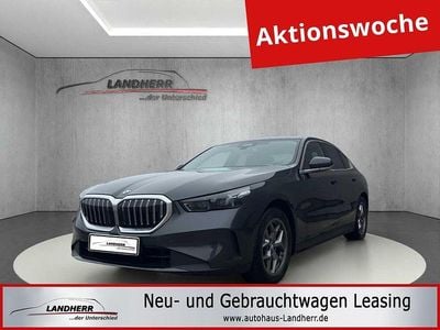 Sophistograu brillanteffekt metalli (metallic) Gebraucht 2025 BMW 520 Sport Line Limousine | 41.275 € (Superpreis)