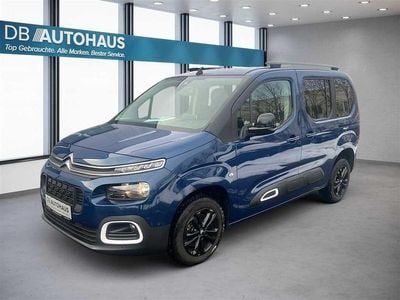Blau Gebraucht 2024 Citroën Berlingo Shine Van / Kleinbus | 20.560 € (Guter Preis)
