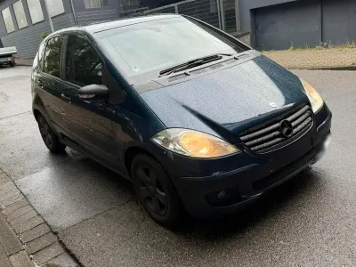Gebraucht Mercedes A150 95 PS (69 kW) 2005 Blau Limousine