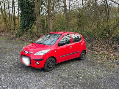 Gebraucht Hyundai i10 67 PS (49 kW) 2010 Rot Kleinwagen