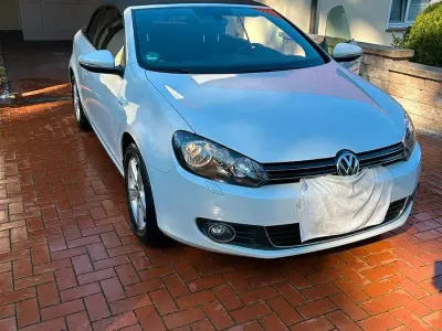 Gebraucht VW Golf Cabriolet Life 122 PS (89 kW) 2013 Weiß Cabrio