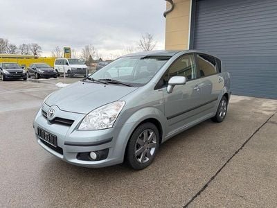 Gebraucht Toyota Corolla Verso Team 129 PS (94 kW) 2008 Silber Van / Kleinbus