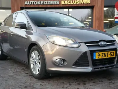 Używany Ford Focus Titanium 125 KM (91 kW) 2013 Szary Sedan/Limuzyna